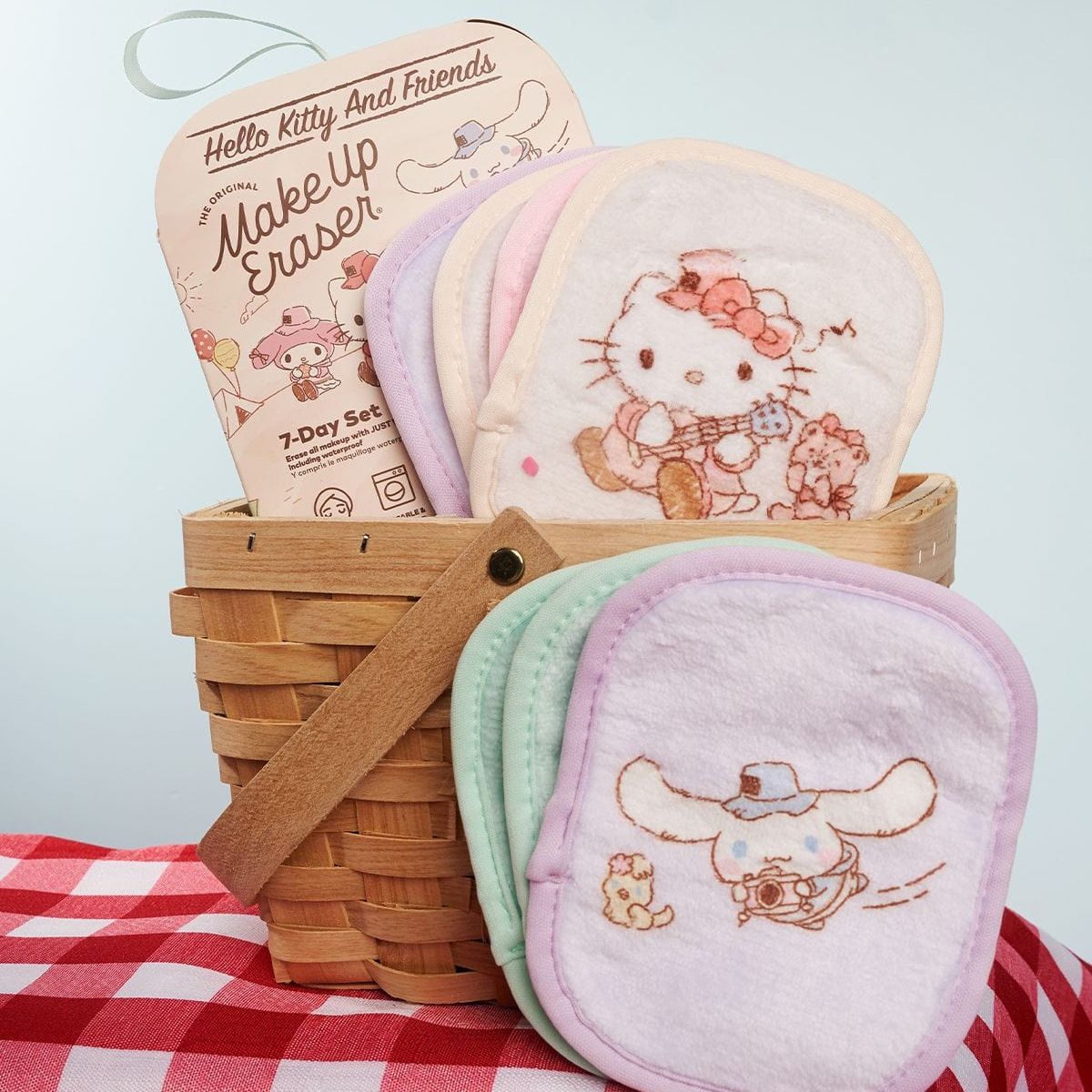 Hello Kitty and Friends 7-Day Sets