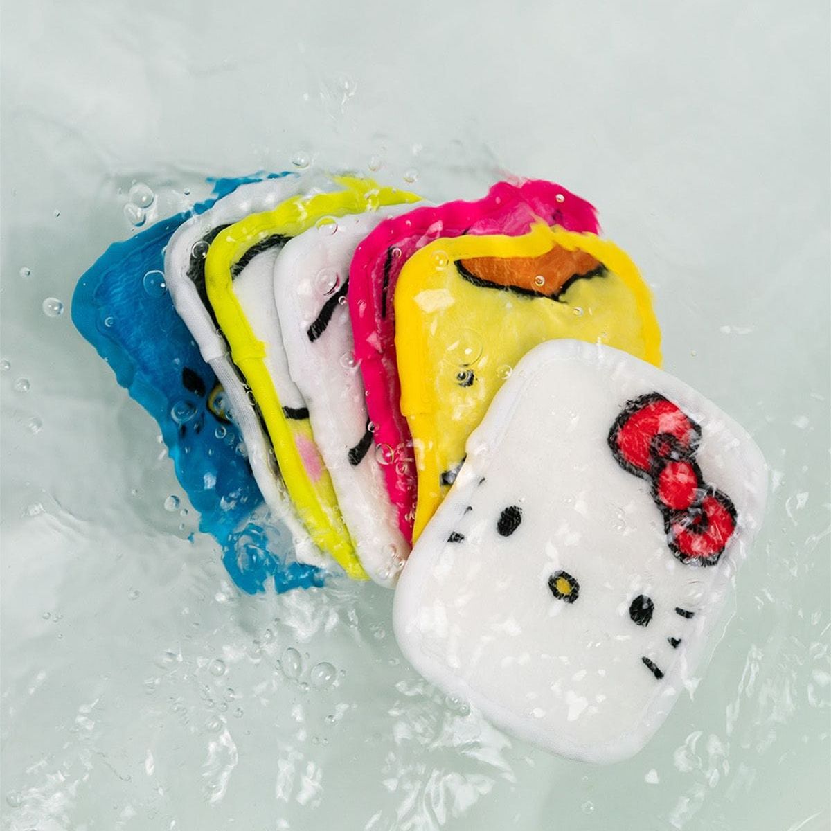 Hello Kitty and Friends 7-Day Sets