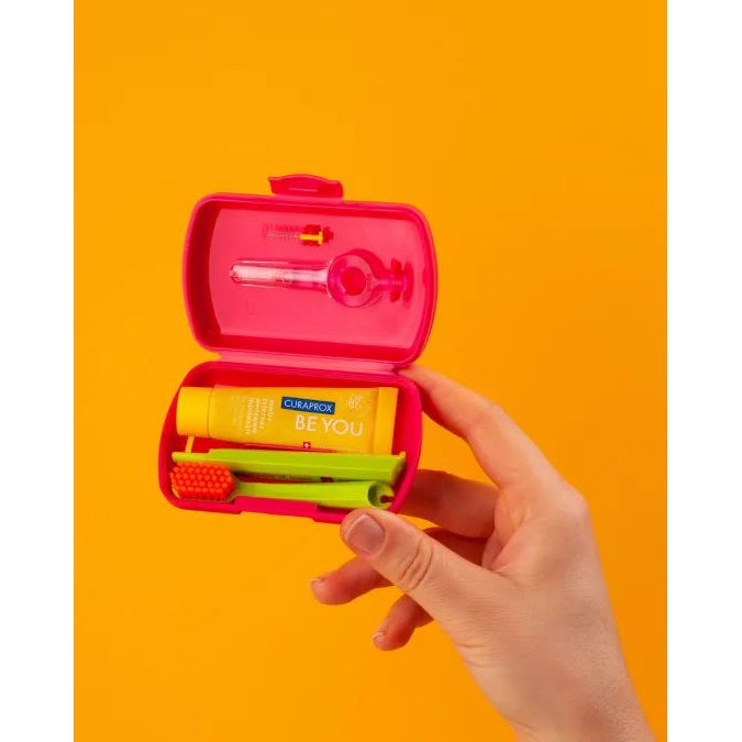 Travel set. Red