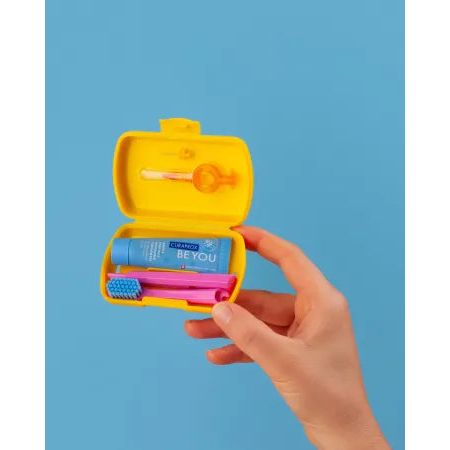 Travel set. Yellow